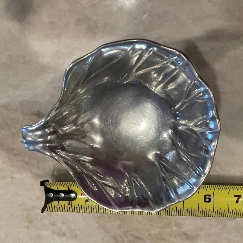 Wilton Armetale aluminum cabbage shaped dip bowl